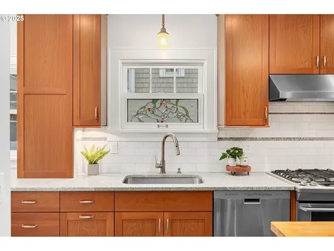 3919 NE 21st Avenue Portland OR 97212