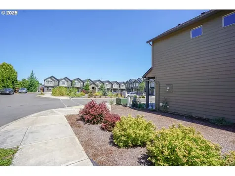 5809 NE 71st Avenue Vancouver WA 98661