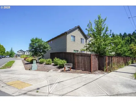 5809 NE 71st Avenue Vancouver WA 98661