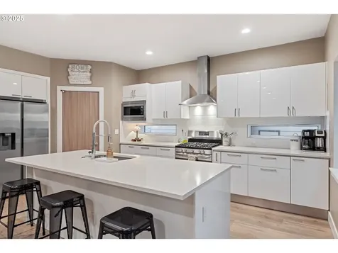 16844 SE Huckleberry Street Happy Valley OR 97086