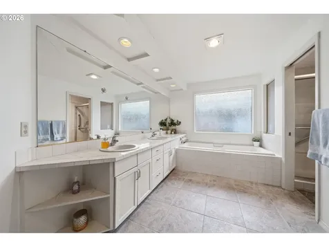 2705 SE Spyglass Drive Vancouver WA 98683