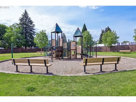 11907 NE 108th Street Vancouver WA 98662