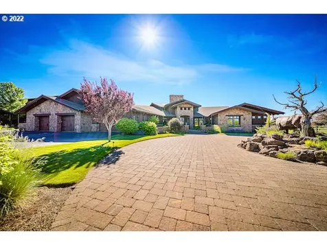 8055 SW Powell Butte Highway Powell Butte OR 97753