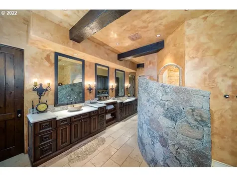 8055 SW Powell Butte Highway Powell Butte OR 97753