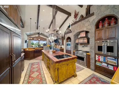 8055 SW Powell Butte Highway Powell Butte OR 97753