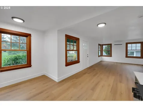 2121 Jefferson Street Eugene OR 97405