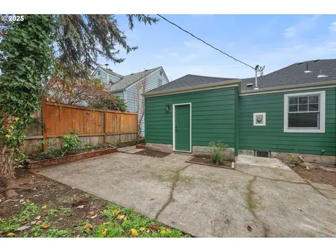 2121 Jefferson Street Eugene OR 97405