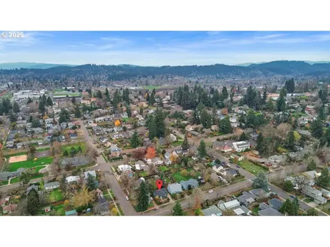 2121 Jefferson Street Eugene OR 97405