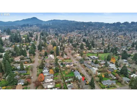 2121 Jefferson Street Eugene OR 97405