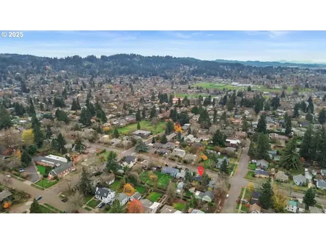2121 Jefferson Street Eugene OR 97405