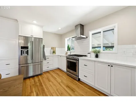 13734 SE Lincoln Street Portland OR 97233