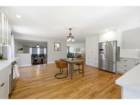 13734 SE Lincoln Street Portland OR 97233
