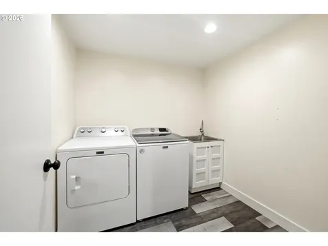 13734 SE Lincoln Street Portland OR 97233