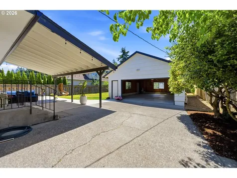 13734 SE Lincoln Street Portland OR 97233