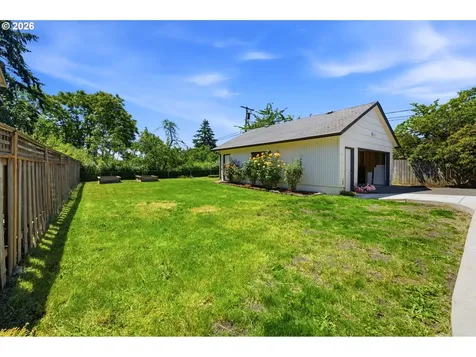 13734 SE Lincoln Street Portland OR 97233