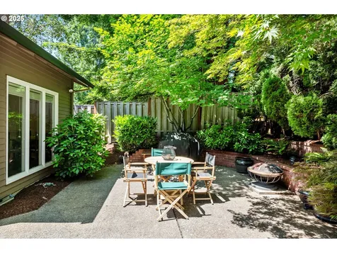 11315 NW Reeves Street Portland OR 97229