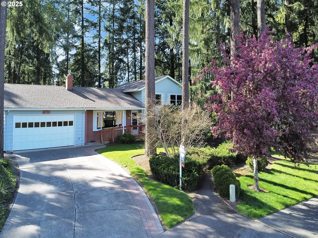 13205 SW Heather Court Beaverton OR 97008