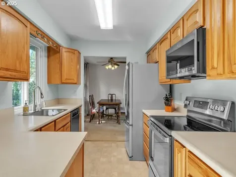 13205 SW Heather Court Beaverton OR 97008