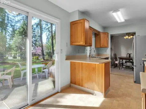 13205 SW Heather Court Beaverton OR 97008