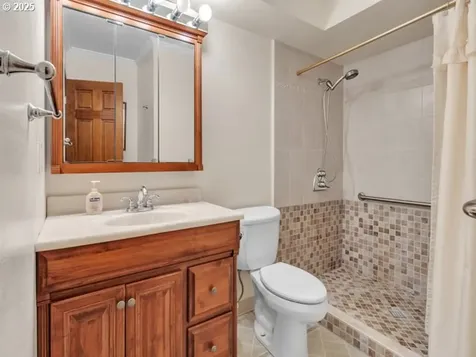 13205 SW Heather Court Beaverton OR 97008