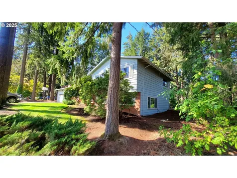13205 SW Heather Court Beaverton OR 97008