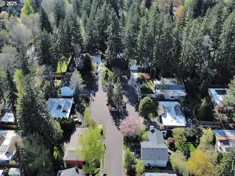 13205 SW Heather Court Beaverton OR 97008