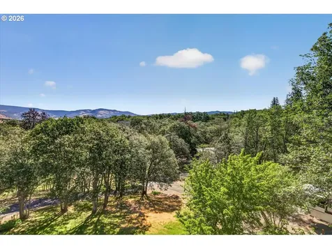 7130 Highway 66 Ashland OR 97520