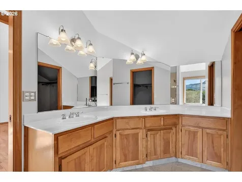 7130 Highway 66 Ashland OR 97520
