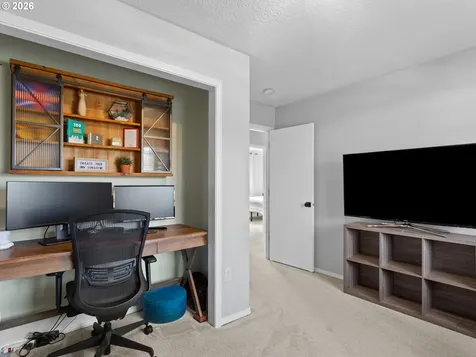 5468 J Street Washougal WA 98671