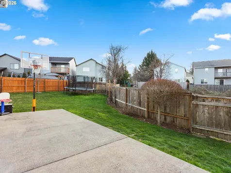 5468 J Street Washougal WA 98671