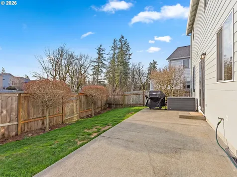 5468 J Street Washougal WA 98671