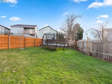5468 J Street Washougal WA 98671