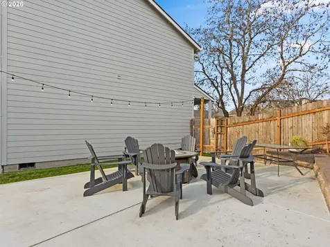 5468 J Street Washougal WA 98671