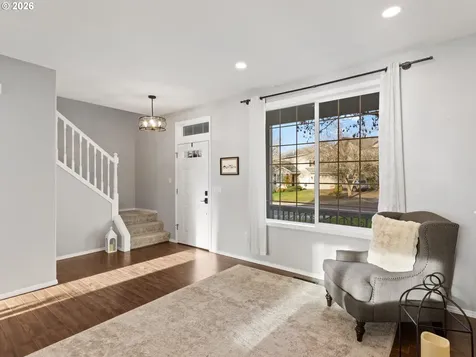 5468 J Street Washougal WA 98671