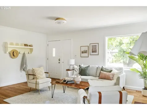 7814 N Emerald Avenue Portland OR 97217