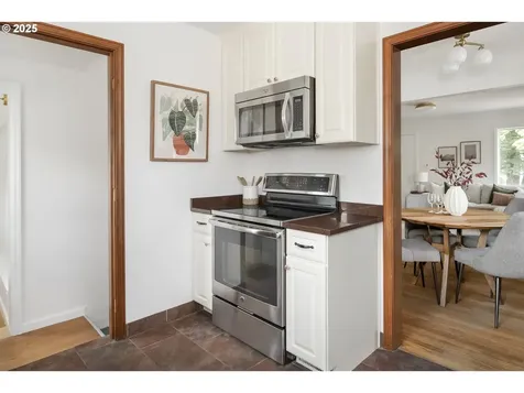 7814 N Emerald Avenue Portland OR 97217