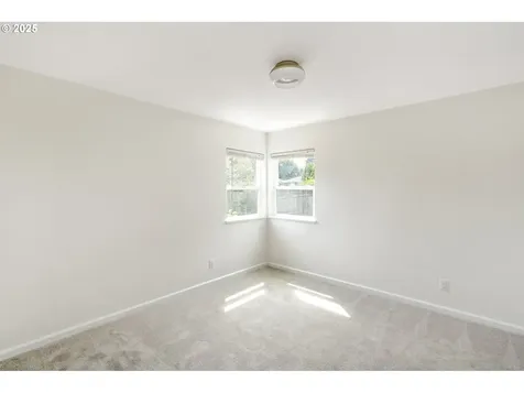 7814 N Emerald Avenue Portland OR 97217
