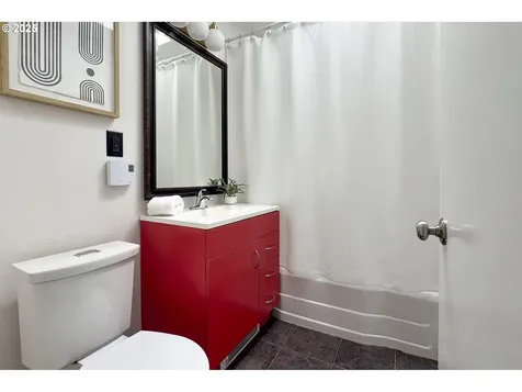 7814 N Emerald Avenue Portland OR 97217