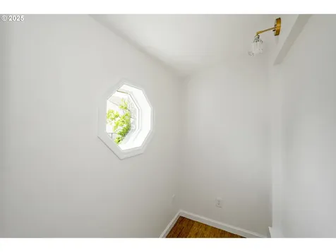 7814 N Emerald Avenue Portland OR 97217