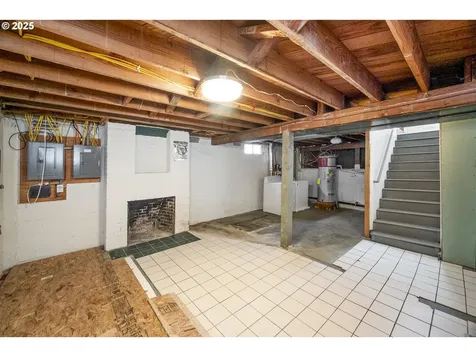 7814 N Emerald Avenue Portland OR 97217
