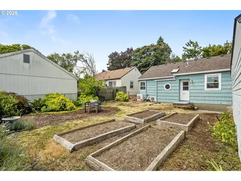 7814 N Emerald Avenue Portland OR 97217