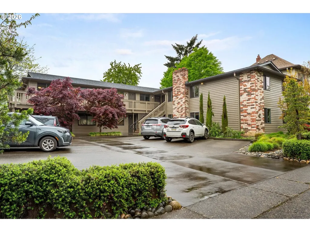 3541 SE Yamhill Street Portland OR 97214
