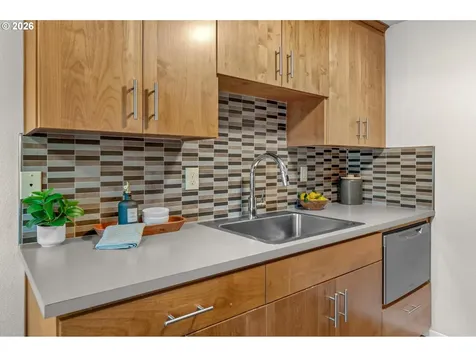 3541 SE Yamhill Street Portland OR 97214