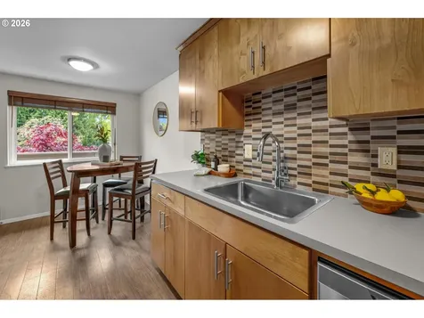 3541 SE Yamhill Street Portland OR 97214