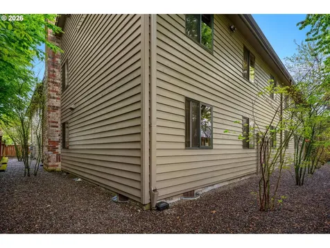 3541 SE Yamhill Street Portland OR 97214