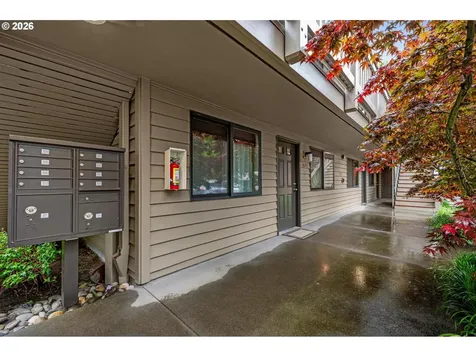 3541 SE Yamhill Street Portland OR 97214