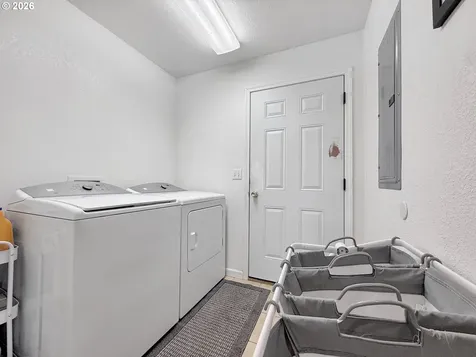98557 Woodriff Lane Brookings OR 97415
