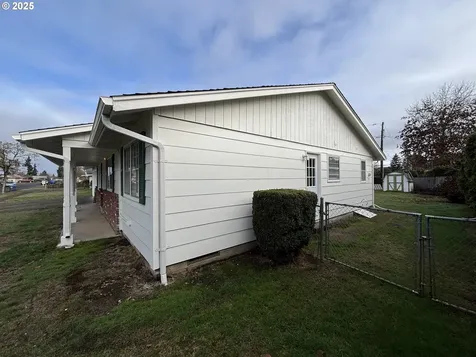 4546 46th Avenue NE Salem OR 97305