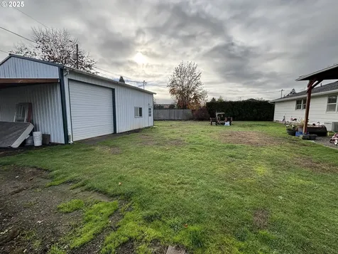 4546 46th Avenue NE Salem OR 97305