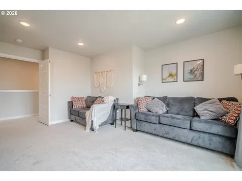 2998 NE Mosey Avenue Albany OR 97321